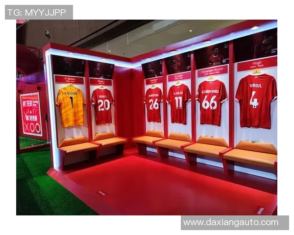 收藏热潮中的足球球星牌挂件彰显独特魅力与青春记忆