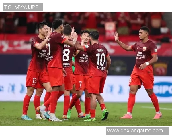 中超最帅国足球星颜值爆表球场风采尽显引领时尚潮流 中超最帅国足球星颜值爆表球场风采尽显引领时尚潮流